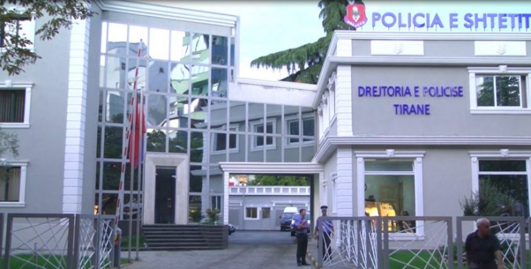 Protesta pranë Komisariatit Nr. 3: Një i arrestuar, 7 në
