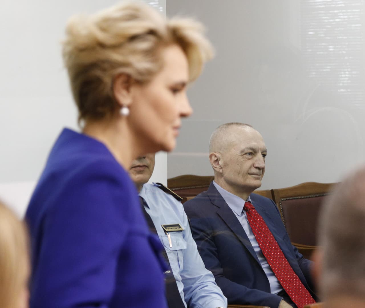 Monika Kryemadhi kërkon papërdorshmërinë e tabulateve