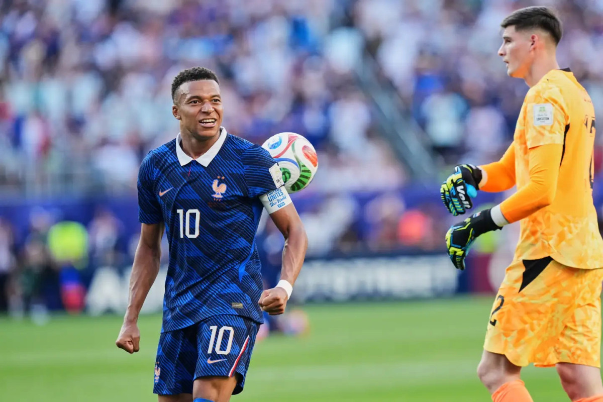 Mbappe kundër senatores paraguaiane pas fyerjeve raciste