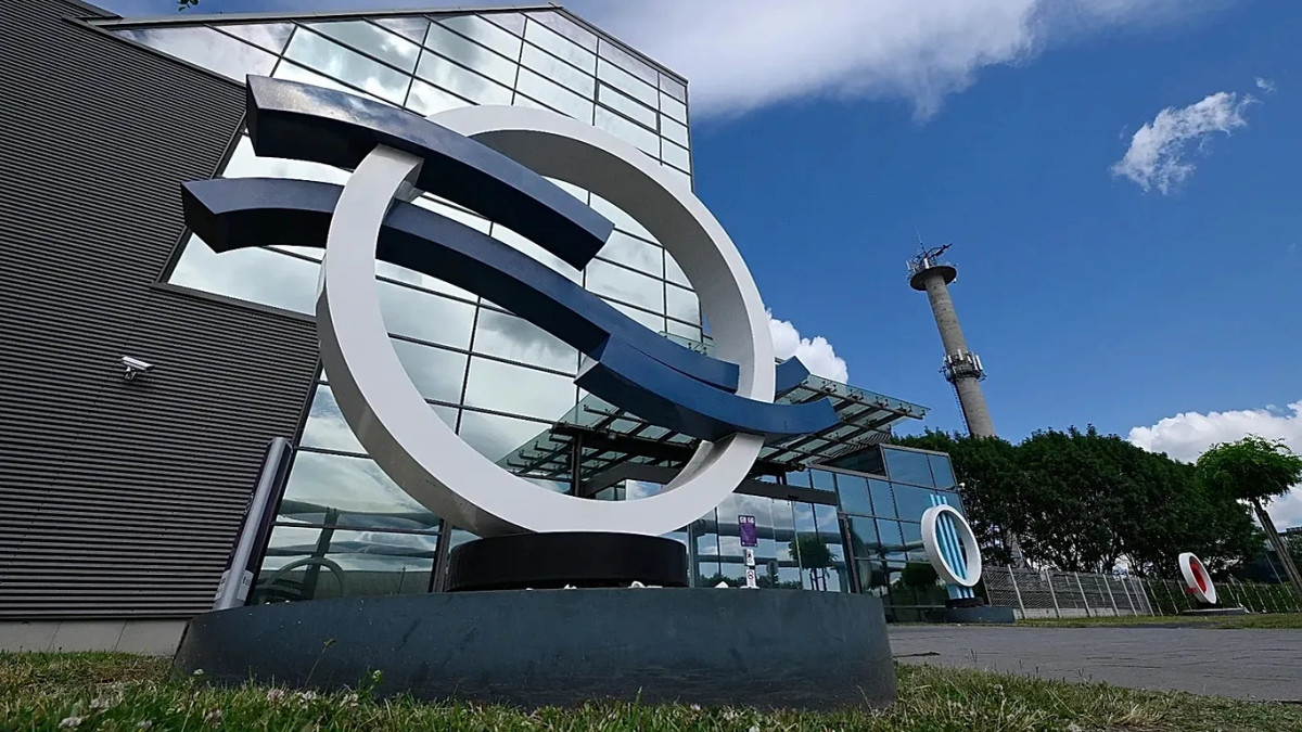 Hungari: Televizioni shtetëror pezullon lajmet për