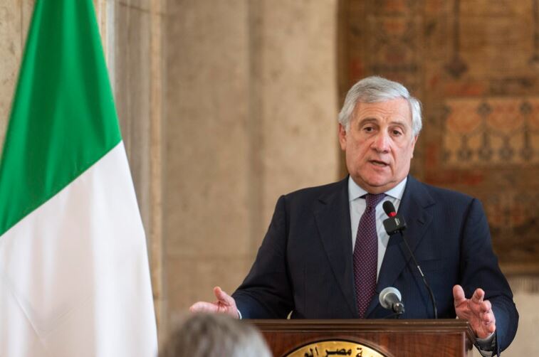 Italia ndalon t'i përgjigjet provokimeve të Trump