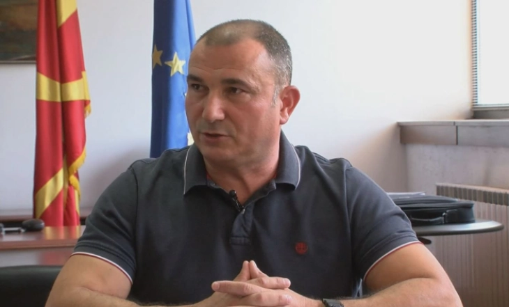 Mbrojtja dhe Shpëtimi: Dy pilotë të rinj, tre "Air Tractor"