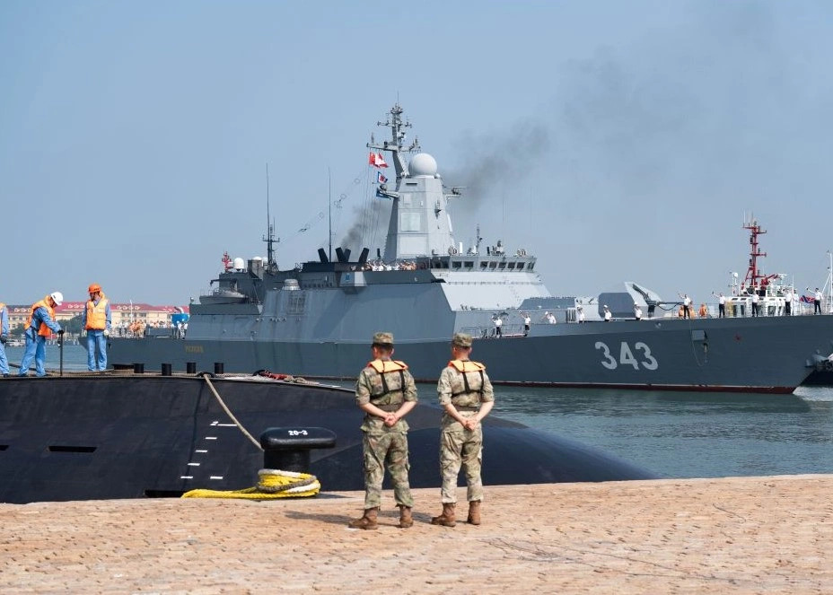 Kina dhe Rusia nisin stërvitje ushtarake të përbashkëta