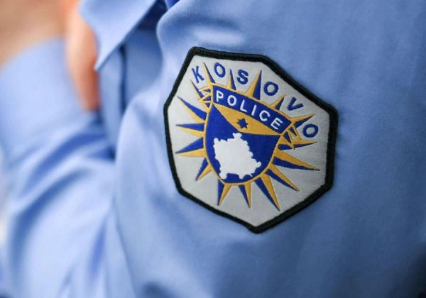I paraburgosuri sulmon policin gjatë transferimit në Gjilan