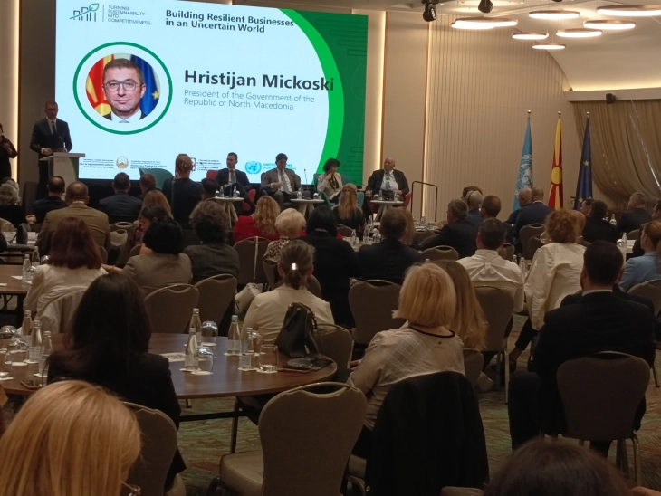 Mickoski: Qëndrueshmëria, parakusht për konkurrueshmërinë