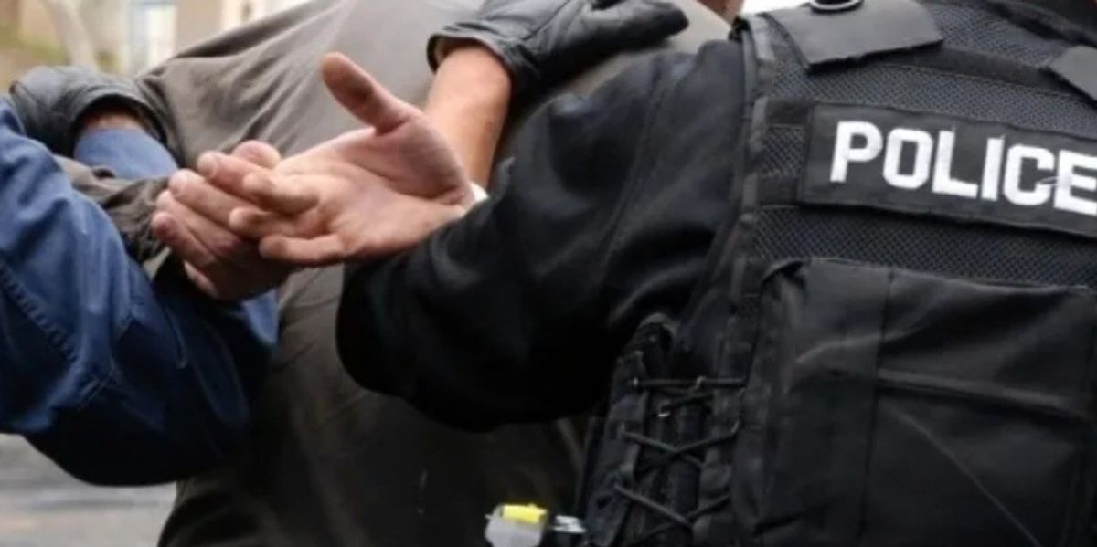 Arrestohet në kufi personi që kanosi të miturën në Ferizaj