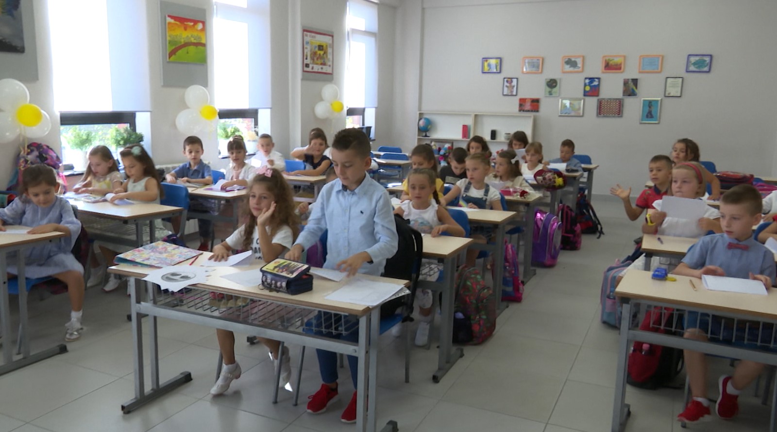Hapen regjistrimet për klasën e parë dhe të dhjetë