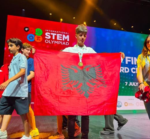 15-vjeçari nga Cërriku fiton medaljen e artë në STEM