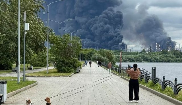 Ukraina intensifikon sulmet me dronë në thellësi të Rusisë