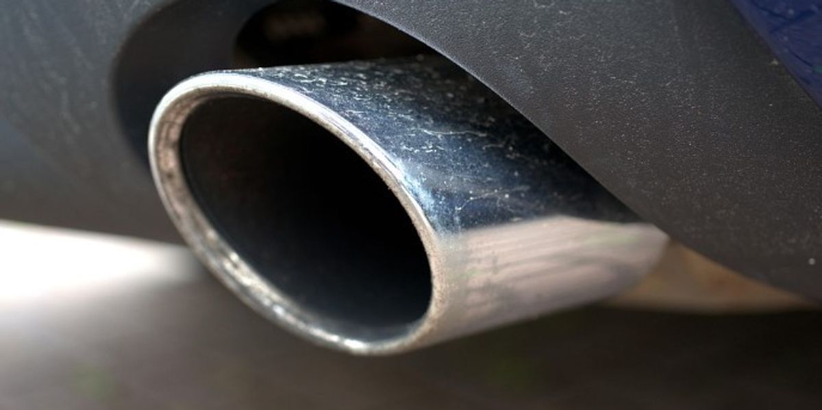 Motori me dridhje në gjendje boshe: Shkaqet kryesore