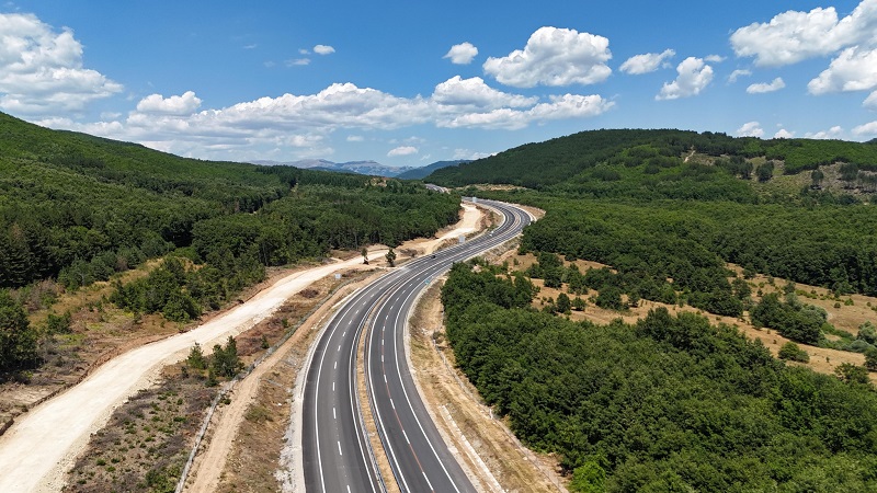 Autostrada Ohër–Kërçovë drejt përfundimit, thuhet nga