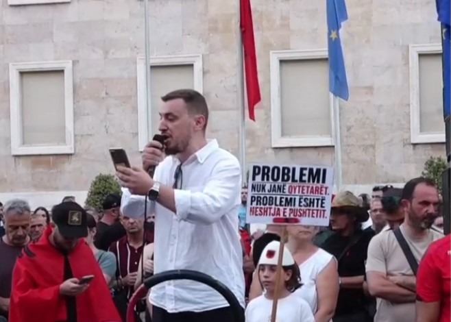 Protestuesit para Kuvendit: Nuk dorëzohemi, do të vazhdojmë