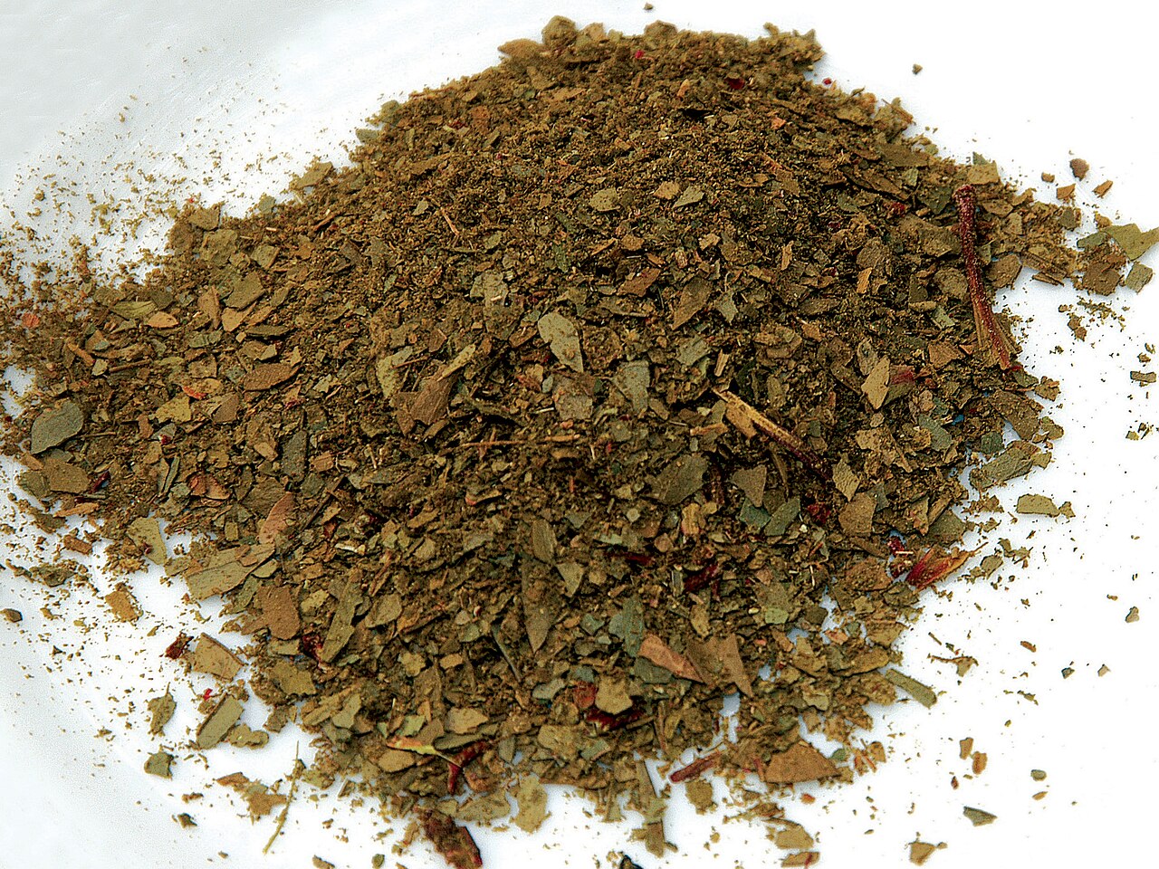 MEKA sjell pashteta klasike dhe djegëse për verën