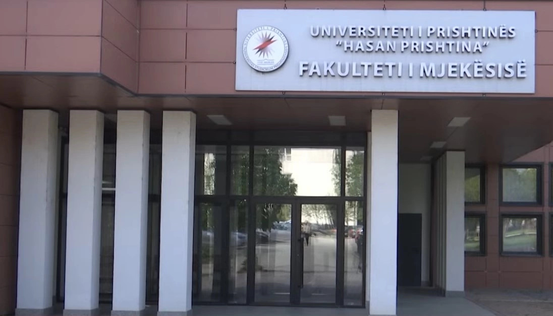 Mjekësi: Mbi 2100 aplikime për 462 vende në UP