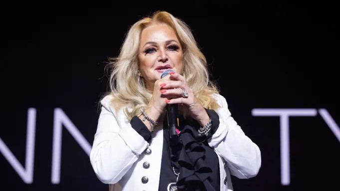 Bonnie Tyler: Si një britmë i dha jetë zërit unik