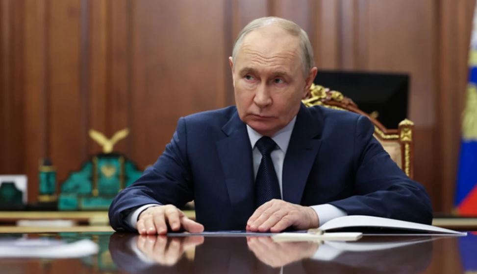 Analizë: Presion në rritje ndaj Presidentit Putin