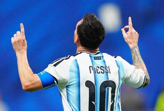Alvarez: Messi është fenomen dhe legjendë