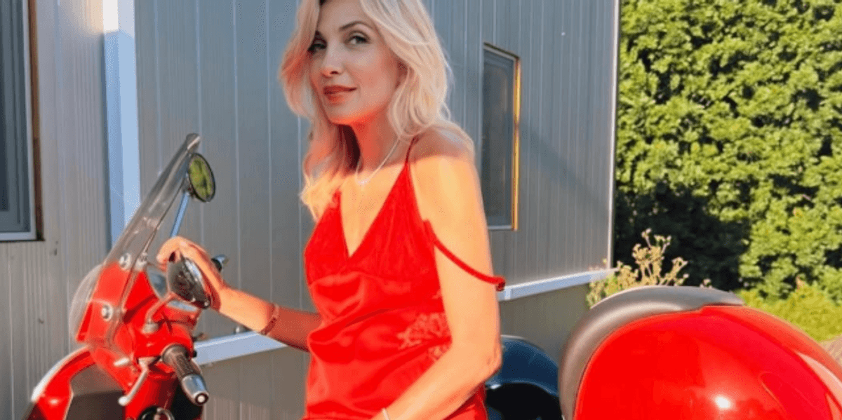 Mimoza Ahmeti rikthehet në muzikë pas 20 vitesh