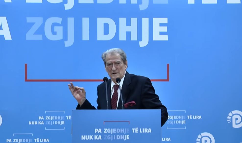 Berisha: Pronat në Jug po blihen me para droge