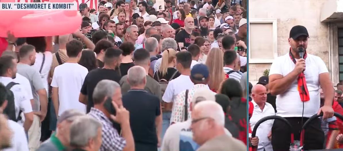 Protestuesit kërkojnë dorëheqjen e kryeministrit Rama