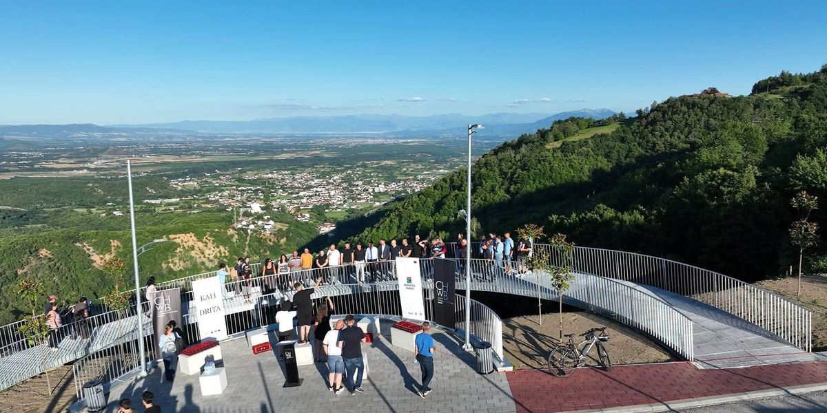 Juniku përuron “Ballkonin Panoramik” në Gjocaj