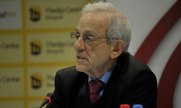 Serwer: Kosova me qeveri të plotë do ishte më mirë