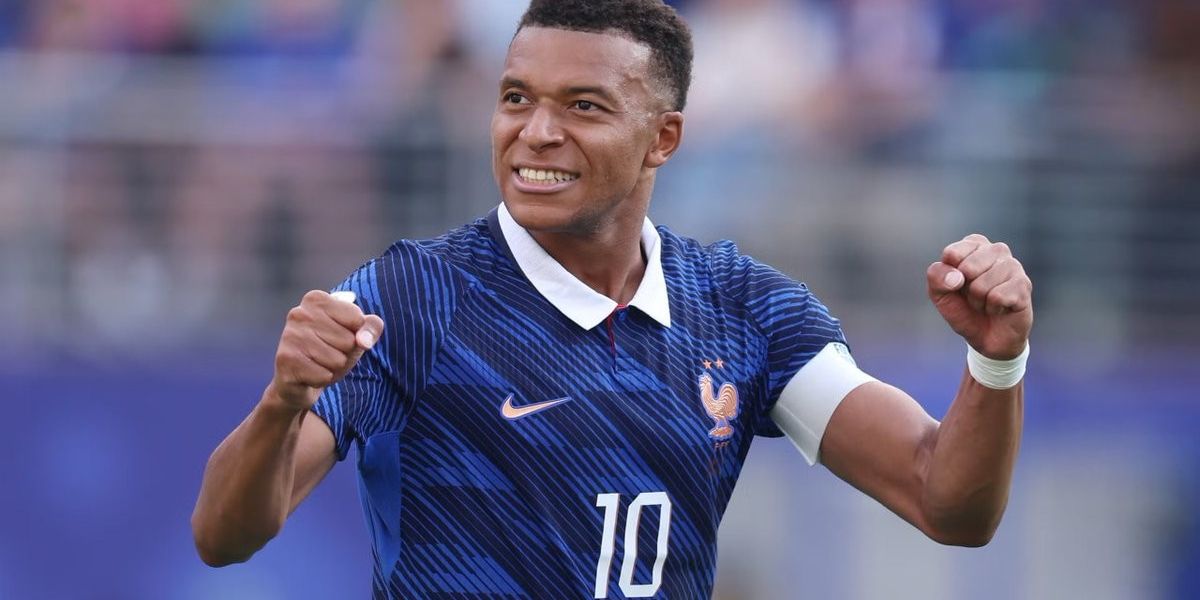 Franca kalon në çerekfinale pas fitores ndaj Paraguait