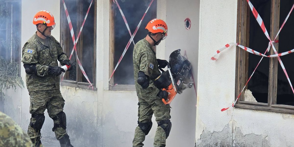 FSK ushtron me KFOR-in dhe policinë në “Golden Sabre 2026”