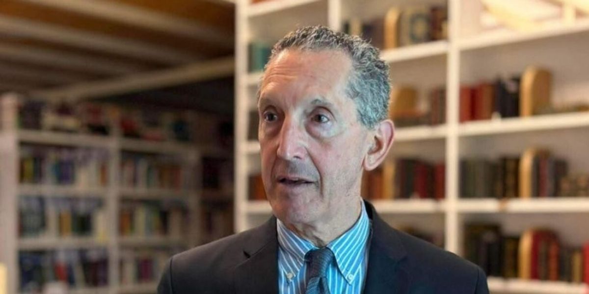 Edward P. Joseph: Ngërçi politik dëmton Kosovën, liderët të