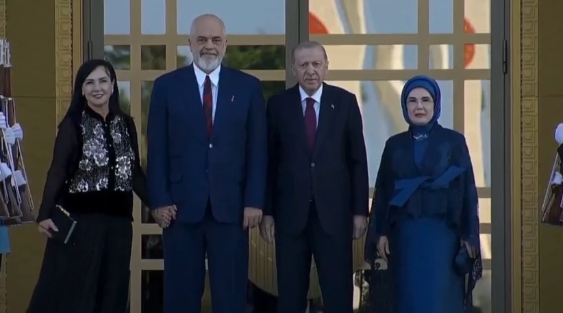 Rama në darkën zyrtare të Samitit të NATO-s në Ankara