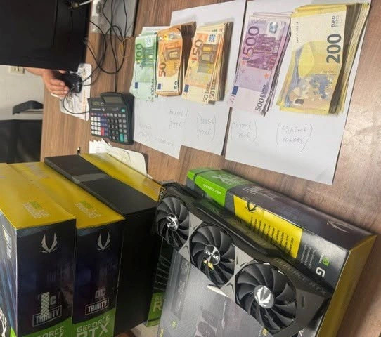 Dogana zbulon 29,900 euro të padeklaruara në Han të Elezit