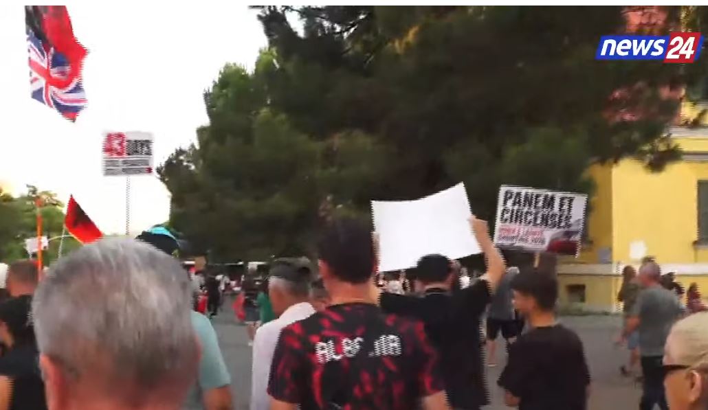 Protestë në Tiranë: Qytetarët marshojnë drejt Kryeministrisë