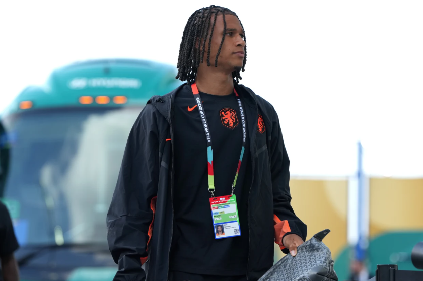 Ake largohet nga Man City, bashkohet me Fenerbahçen