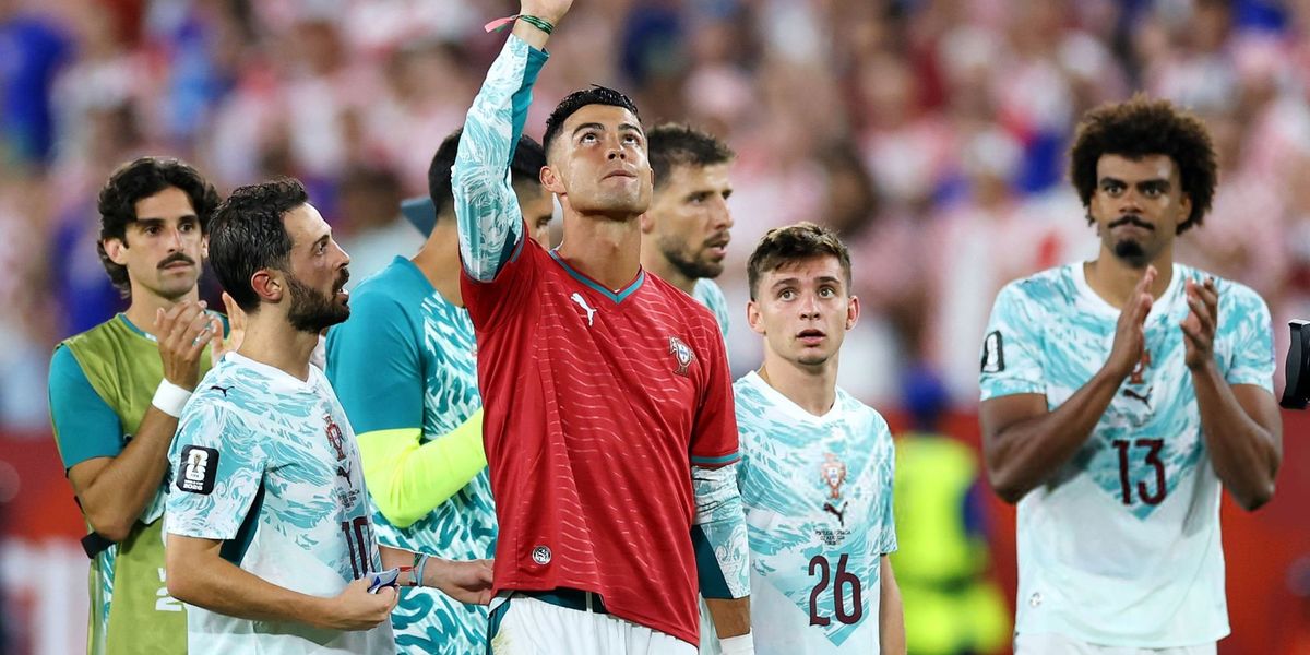 Ronaldo nderon Diogo Jotën pas kualifikimit të Portugalisë