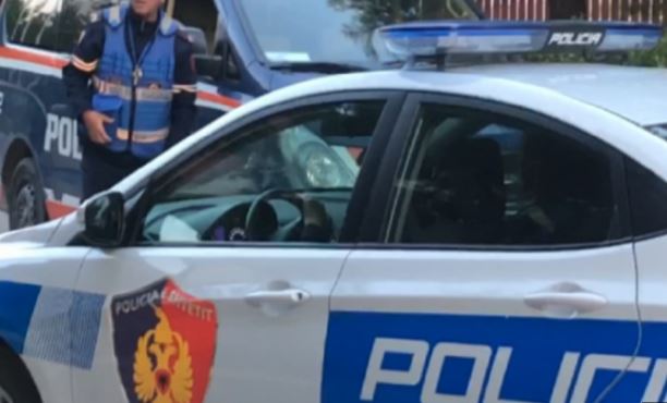 Tritol në Shkodër: Shpërthim te automjeti, dëme materiale