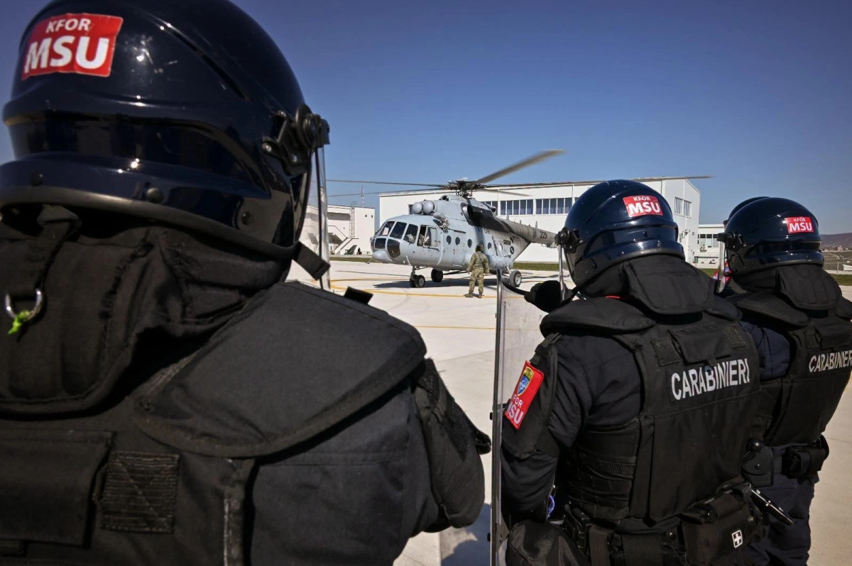KFOR zhvillon stërvitje me helikopterë në Prishtinë