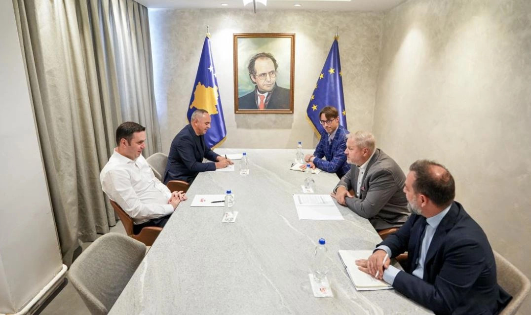 Terras i bën thirrje Kurtit për koalicion dhe president