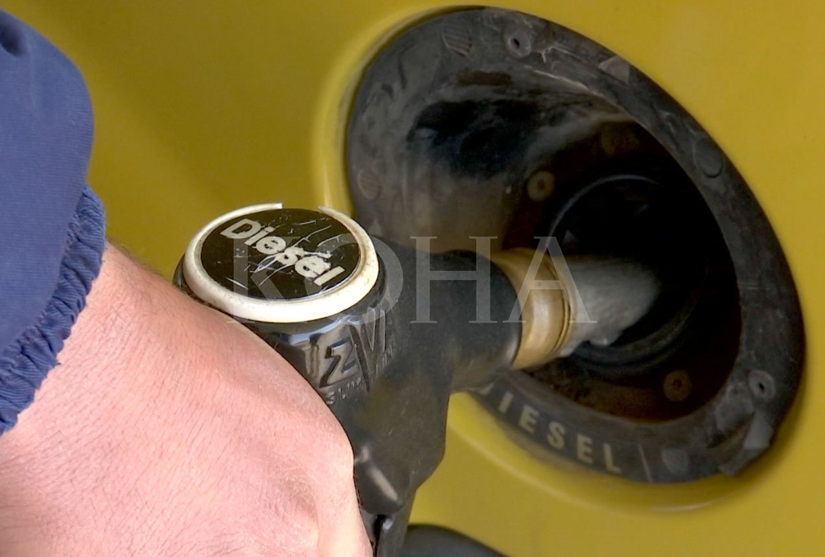 Benzina rritet 1 cent, nafta mbetet stabile
