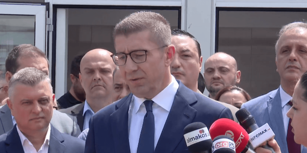 Mickoski: Qeveria shlyen 700 milionë euro borxh të vjetër
