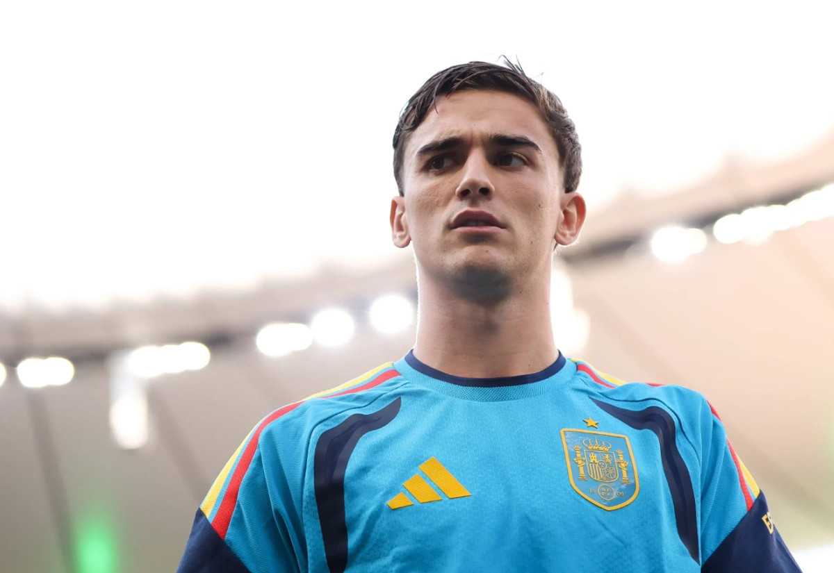 Gavi mbron Ronaldon para ndeshjes Spanjë-Portugali