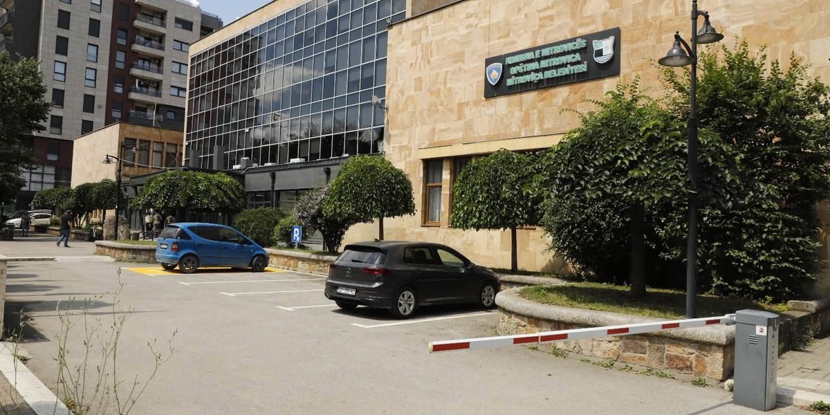 Mitrovicë: Parking falas për mërgimtarët