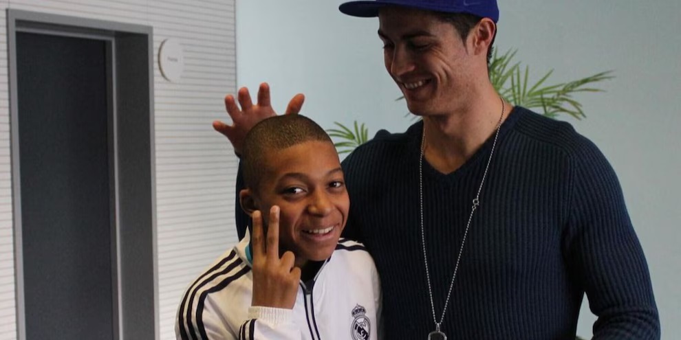 Mbappé barazon Ronaldon në Botëror, arrin Deschamps