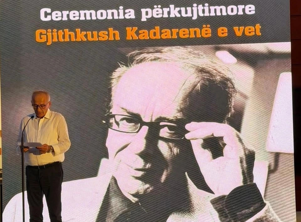 Biblioteka e Fakultetit të Historisë dhe Filologjisë merr