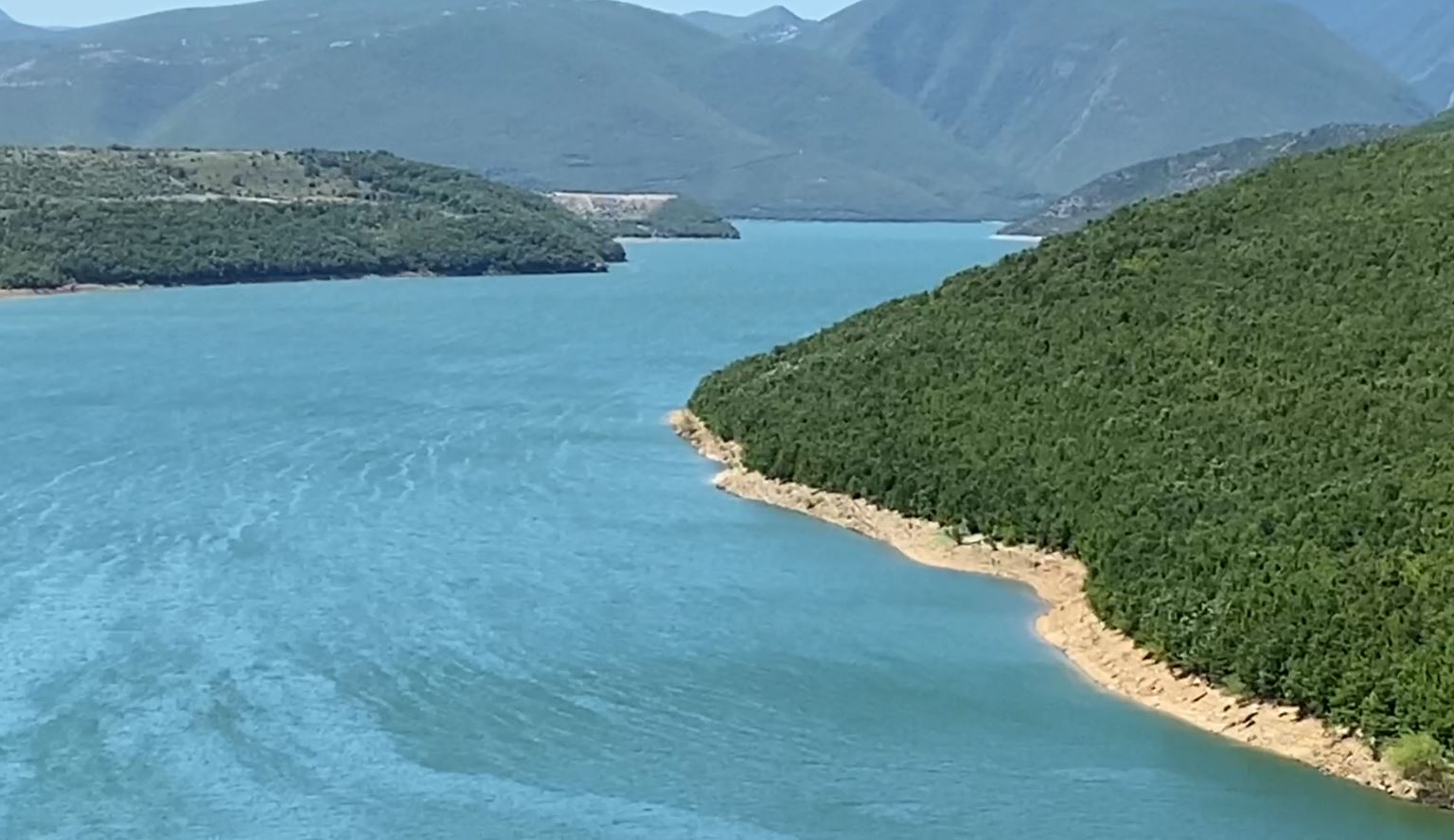 Situata energjetike: Rënie e prurjeve në Fierzë