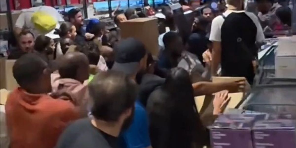 Kaos në dyqanet Lidl të Francës nga shitjet e ventilatorëve