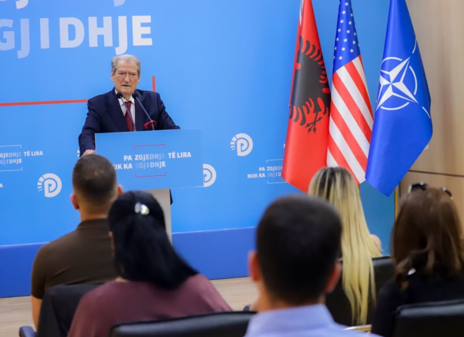 Berisha: PD po përgatit aktpadinë për “Albanian Files”
