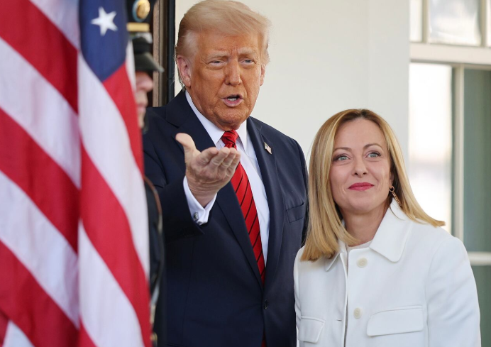 Trump poston foto me Melonin: Kërkon urdhër kufizues